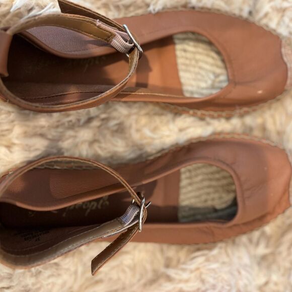 Free People Women's Espadrilles Brown Leather w/ Tan Woven Sole Size 7 - Picture 3 of 6